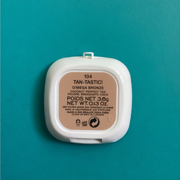 Marc Jacob’s Travel Size O!mega Bronzer Tan-Tastic - Picture 3 of 3